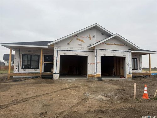 16A Reid Cres, Outlook, SK, S0L2N0 | Card Image