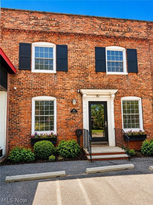 3612 Lee Rd, Shaker Heights, OH, 44120-5114 | Card Image
