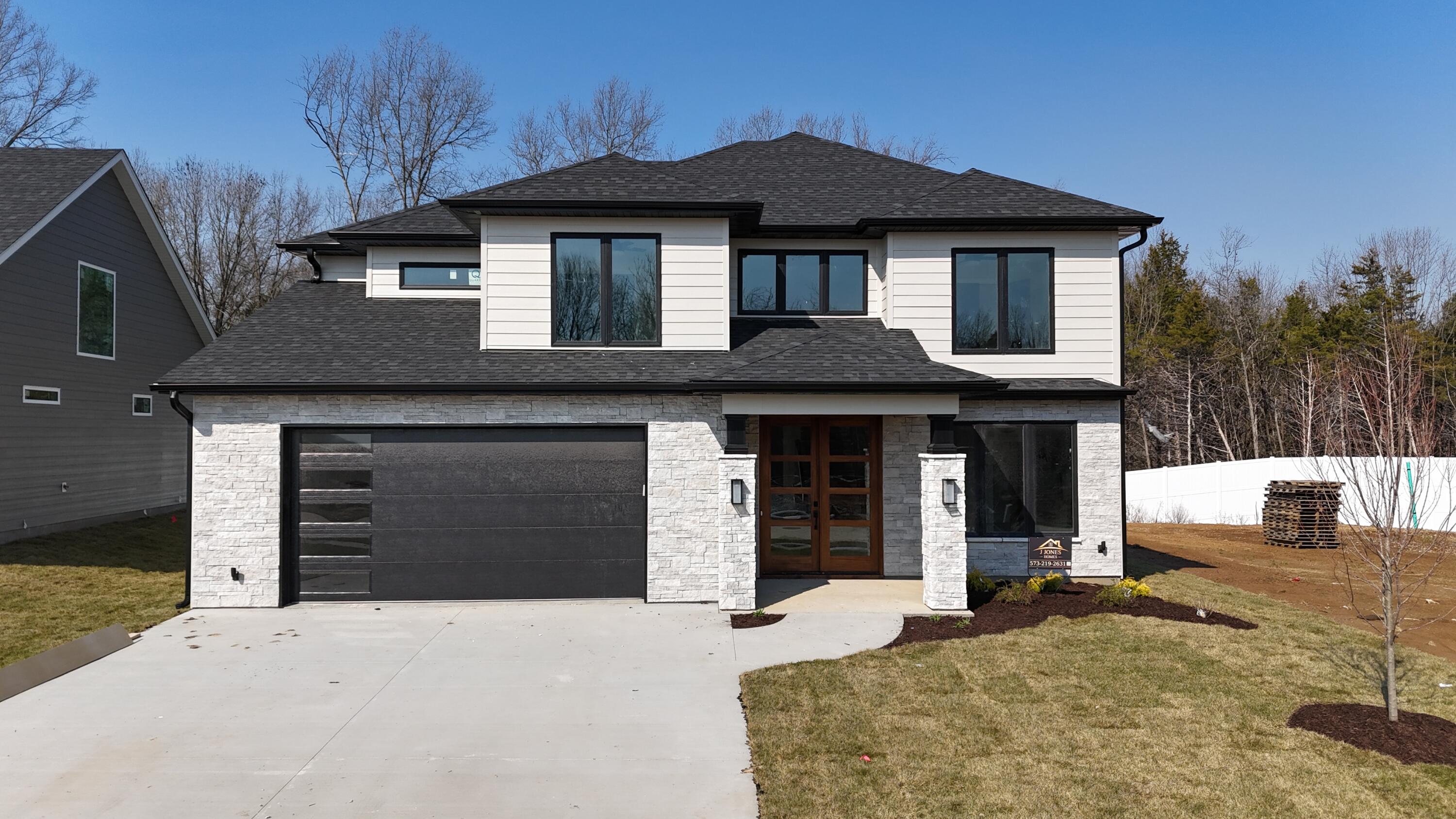 Whisper Ct, Columbia, MO 65203