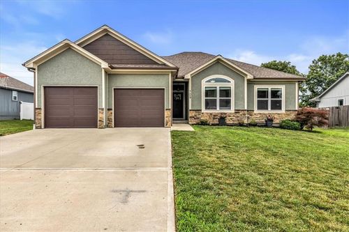 709 Clayton Dr, Odessa, MO, 64076-7478 | Card Image