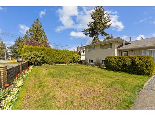 10962 145a Street, Surrey, BC, V3R3S4 | Card Image