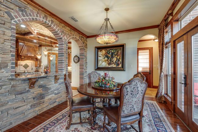 725 Locust Dr, House other with 5 bedrooms, 6 bathrooms and null parking in Oak Leaf TX | Image 16