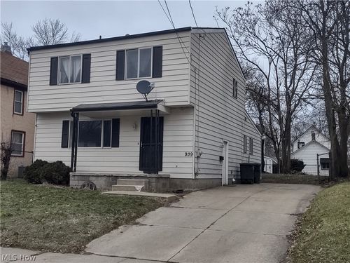 939 Lane St, Akron, OH, 44307-1820 | Card Image