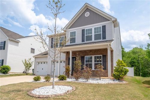 5512 Baverhof Dr, Greensboro, NC, 27405-8312 | Card Image