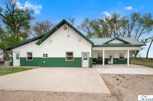 5134 340th Ave, Blue Earth, MN, 56013-6010 | Card Image