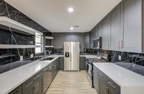 1939 Woodvine Dr, Houston, TX, 77055-2516 | Card Image