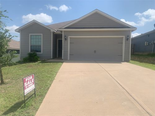 14229 Wrangler Way, Dallas, TX, 75253-5851 | Card Image