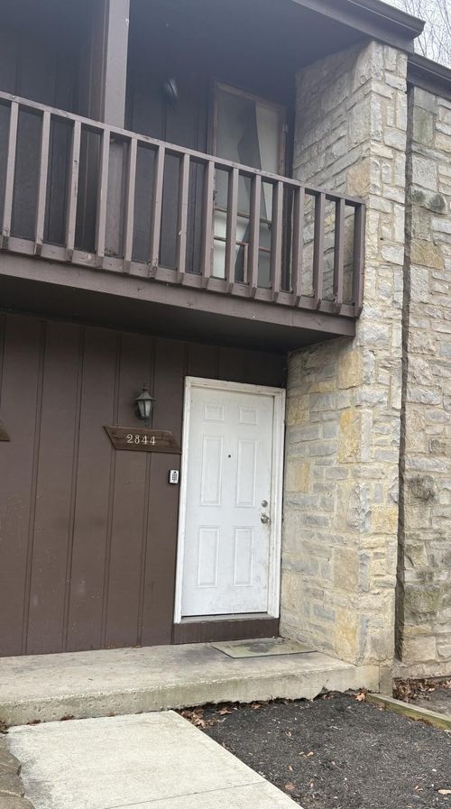 844-2844 Stonehenge Dr, Columbus, OH, 43224-2580 | Card Image