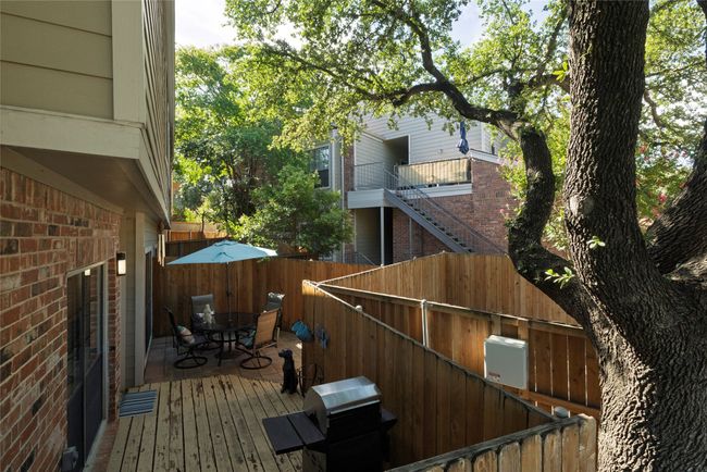 Private patio | Image 23