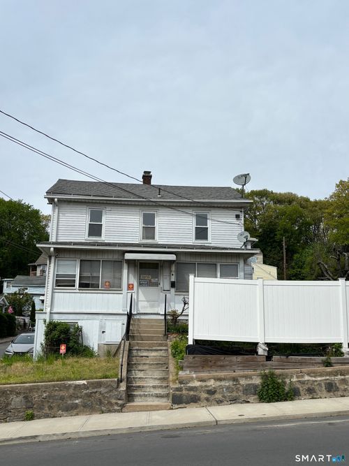 53 Wolcott St, Waterbury, CT, 06705-1142 | Card Image