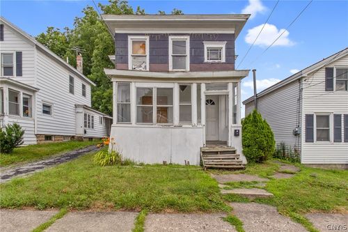 105 W Mohawk St, Oswego, NY, 13126-3044 | Card Image