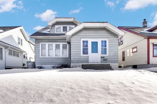 1828 N 55th St, Milwaukee, WI, 53208-1666 | Card Image