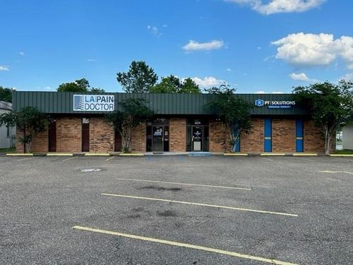 42276 Veterans Ave, Hammond, LA, 70403-1423 | Card Image