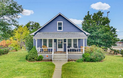 114 E 5th St, Minneapolis, KS, 67467-2214 | Card Image