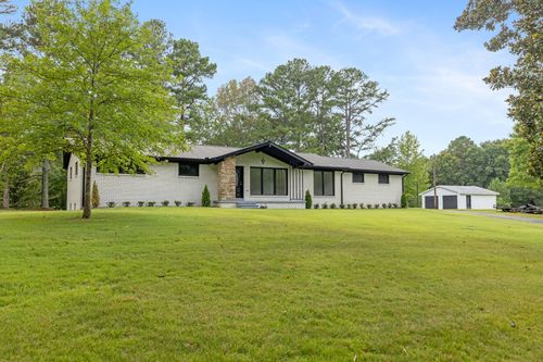 2809 Country Club Dr, Centerville, TN, 37033-3917 | Card Image