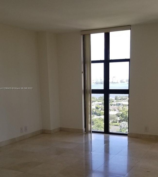 APT-1710 - 2000 Towerside Ter, Condo with 2 bedrooms, 2 bathrooms and null parking in Miami FL | Image 12