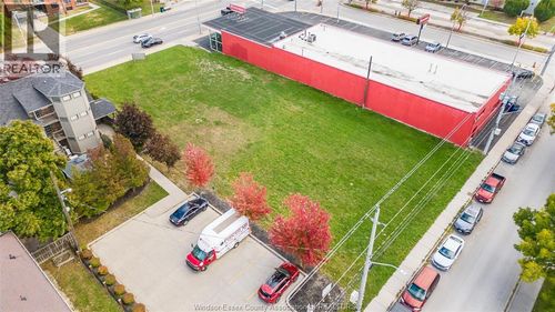 {{alt}} | Card Image