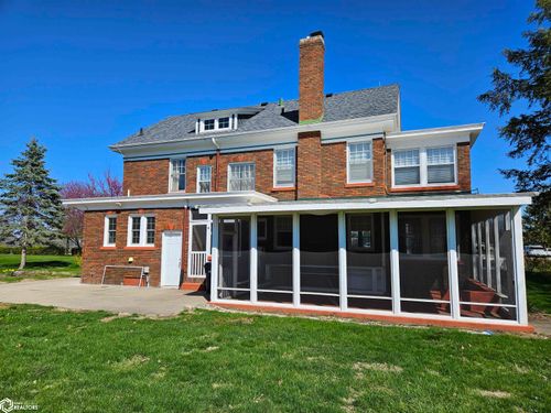 2405 Bittersweet Pl, Burlington, IA, 52601-2506 | Card Image