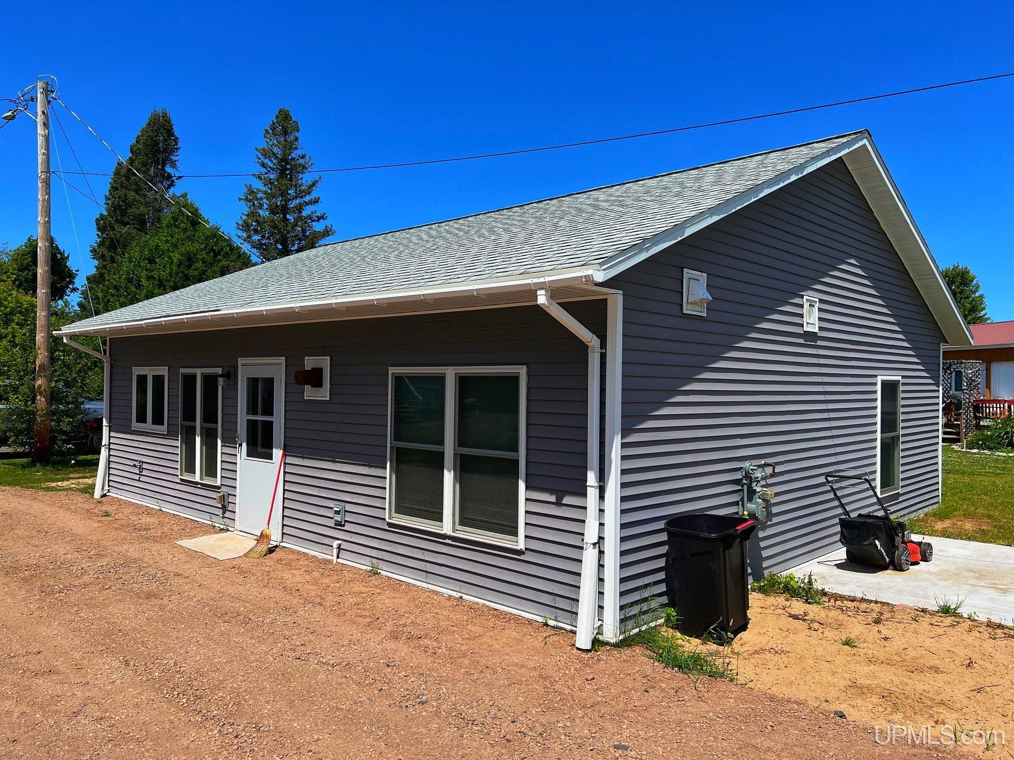 Ahmeek St, Laurium, MI 49913