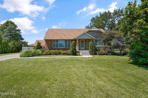 610 Fostoria Rd, Northwood, OH, 43619-2505 | Card Image