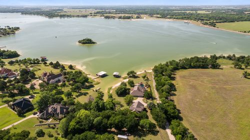 194 Old Howard Road, Waxahachie, TX, 75165 | Card Image