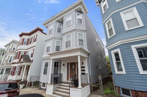 1-215 L St, Boston, MA, 02127-8755 | Card Image