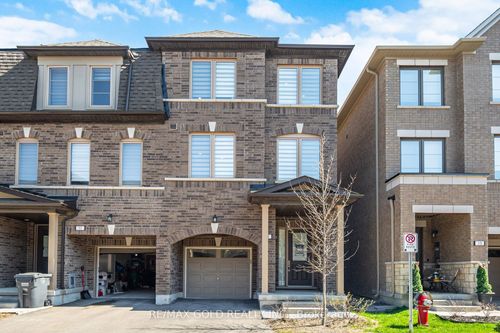 13 Lavinia Rd, Brampton, ON, L6P4N7 | Card Image