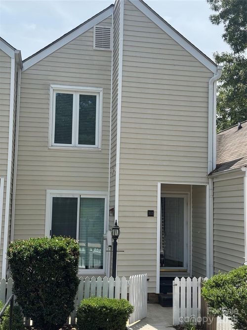 303 Eastwood Dr, Salisbury, NC, 28146-7047 | Card Image