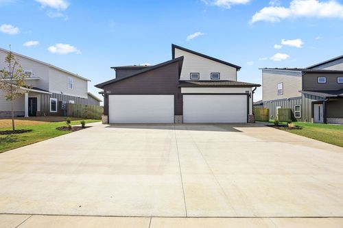 2-1801 Sw Poigai Ct, Bentonville, AR, 72713 | Card Image