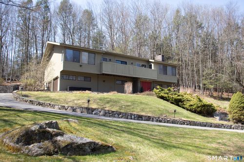 6 Cove Rd, Brookfield, CT, 06804-1302 | Card Image