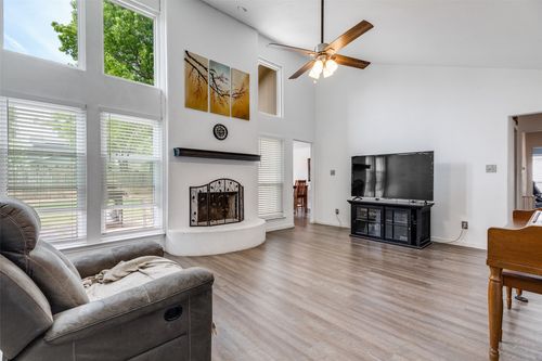 7501 Cedarhill Rd, Watauga, TX, 76148-1655 | Card Image