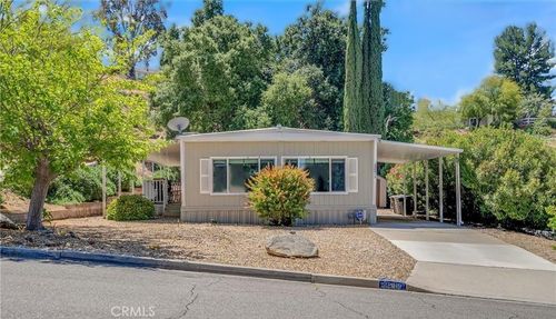 22819 Skylink Dr, Canyon Lake, CA, 92587-8944 | Card Image