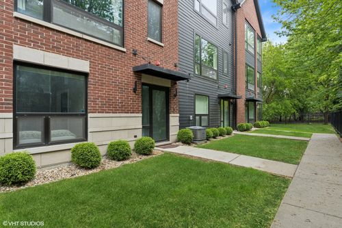 3-7771 Van Buren St, Forest Park, IL, 60130-1816 | Card Image