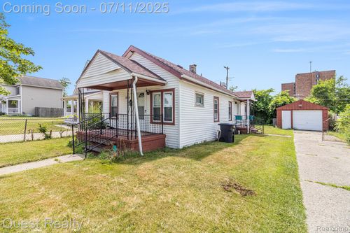 20817 Garden Ln, Ferndale, MI, 48220-2217 | Card Image