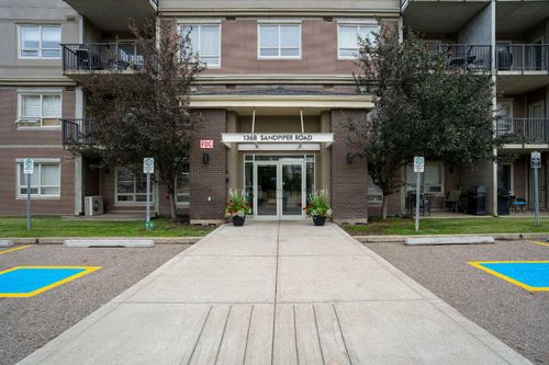 414-136B Sandpiper Rd, Fort Mcmurray, AB, T9K0J7 | Card Image