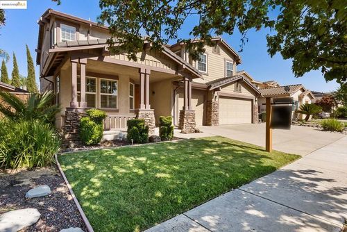 302 Mondavi Ln, Brentwood, CA, 94513-1949 | Card Image