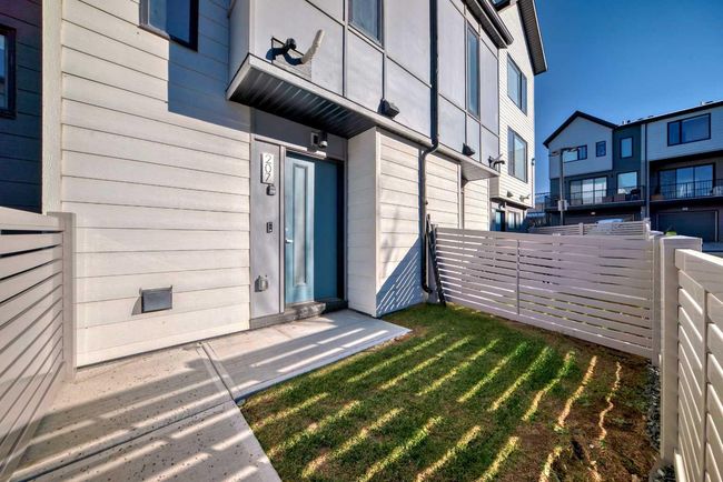 207 Evanscrest Square Nw, Townhouse with 2 bedrooms, 3 bathrooms and 1 parking in Calgary AB | Image 37