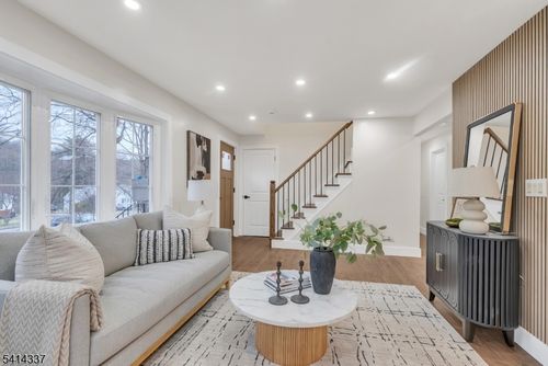 326 Saint Cloud Ave, West Orange, NJ, 07052-2519 | Card Image