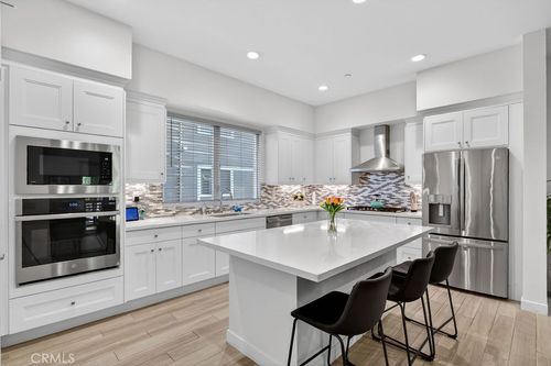 985 Doheny Way, Dana Point, CA, 92629-5919 | Card Image