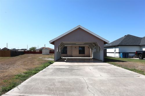1041 Pasto Dr, Los Fresnos, TX, 78566-4737 | Card Image
