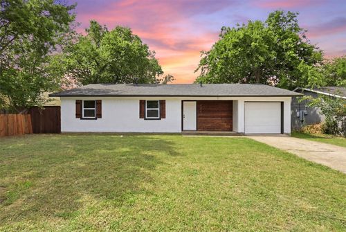 4901 Church St, Greenville, TX, 75401-2821 | Card Image
