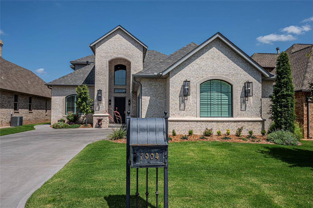 Nichols Gate Cir, Oklahoma City, OK 73116