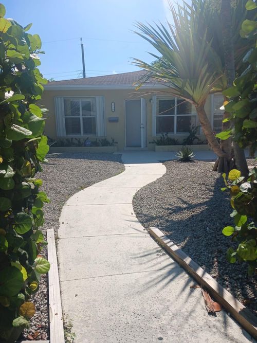 1414 N J St, Lake Worth Beach, FL, 33460-1823 | Card Image