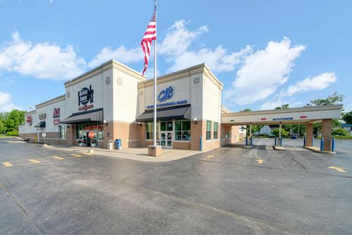 325 Railroad St, Hudson, MI, 49247-1062 | Card Image