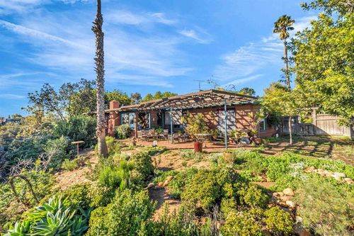 5209 Benton Pl, San Diego, CA, 92116-1925 | Card Image