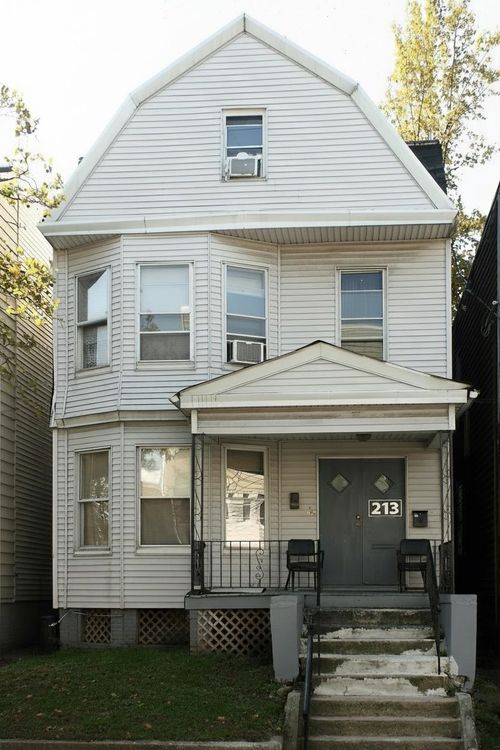 213 Myrtle Ave, Jersey City, NJ, 07305-3507 | Card Image