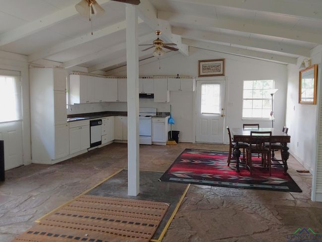 296 Crestwood Dr, House other with 2 bedrooms, 2 bathrooms and null parking in Avinger TX | Image 4