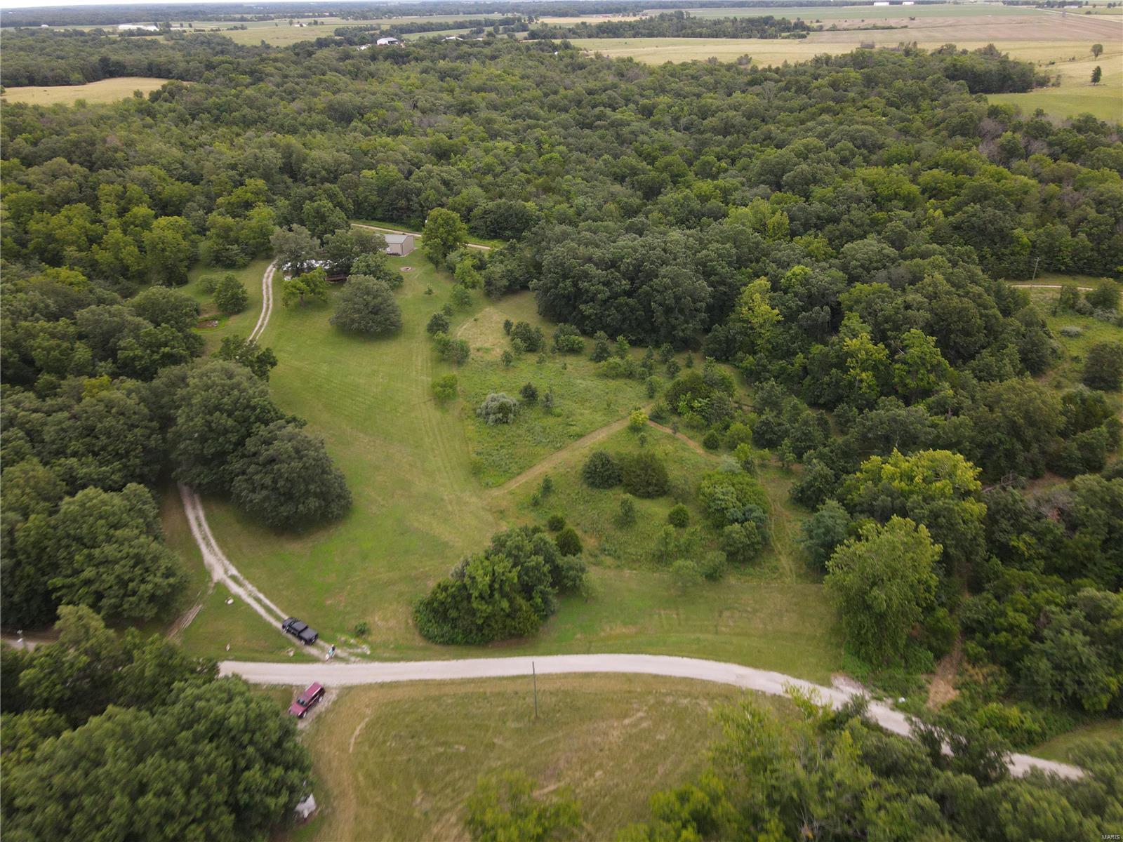 Shady Oaks Pl, Perry, MO 63462