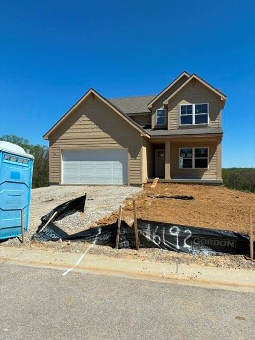 16192 Ryan Cir, Parkville, MO, 64152-8810 | Card Image