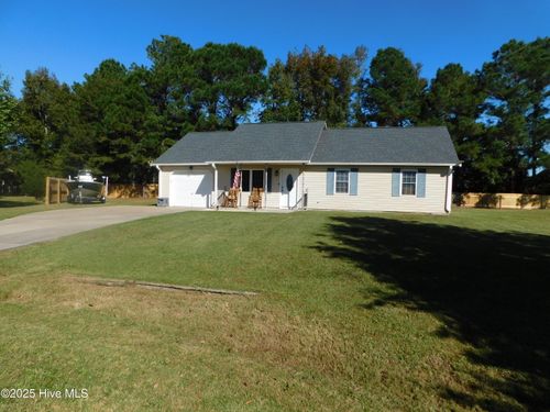 125 Green Tree Ln, Newport, NC, 28570-8818 | Card Image